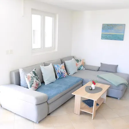 Luger Mit Wintergarten Und Terrasse Apartment *